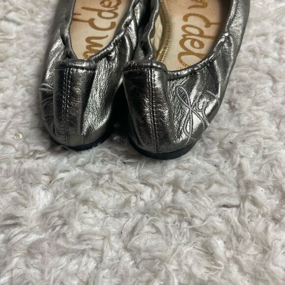 Sam Edelman Silver Flats - Picture 5 of 9